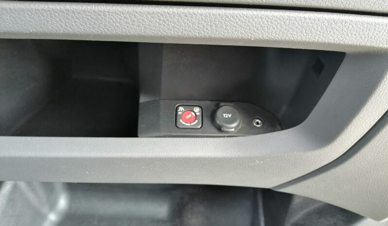 
								2017  TOYOTA PROACE full									