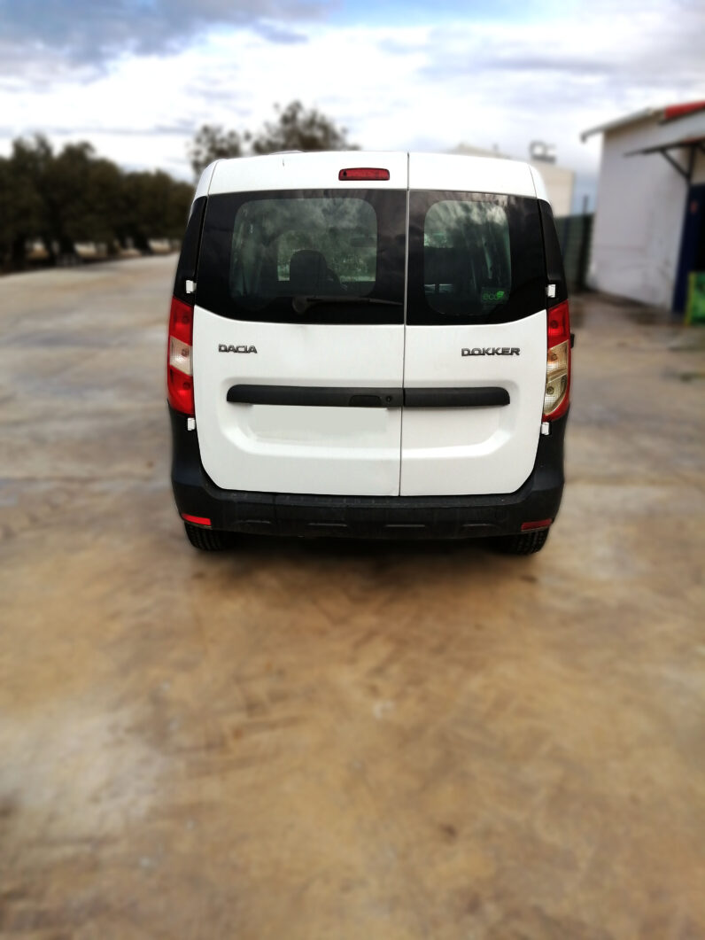 
								DACIA DOKKER 2015 full									