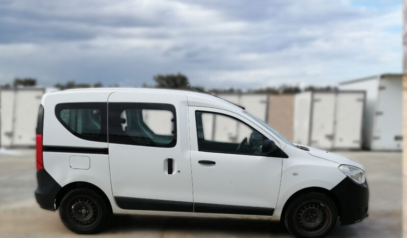 
								DACIA DOKKER 2015 full									