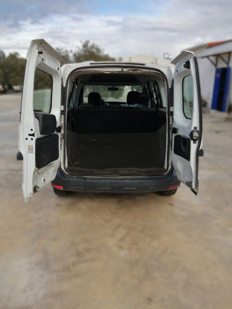 
								DACIA DOKKER 2015 full									