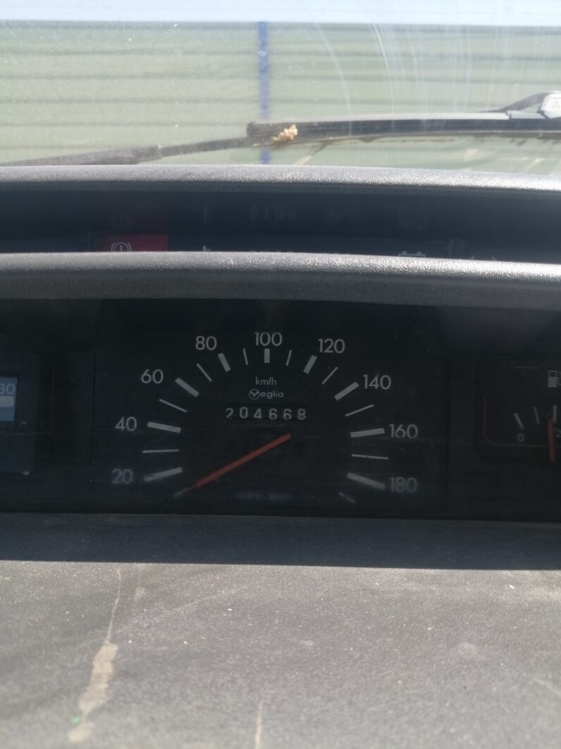 
								PEUGEOT 205 STYLE 1992 full									