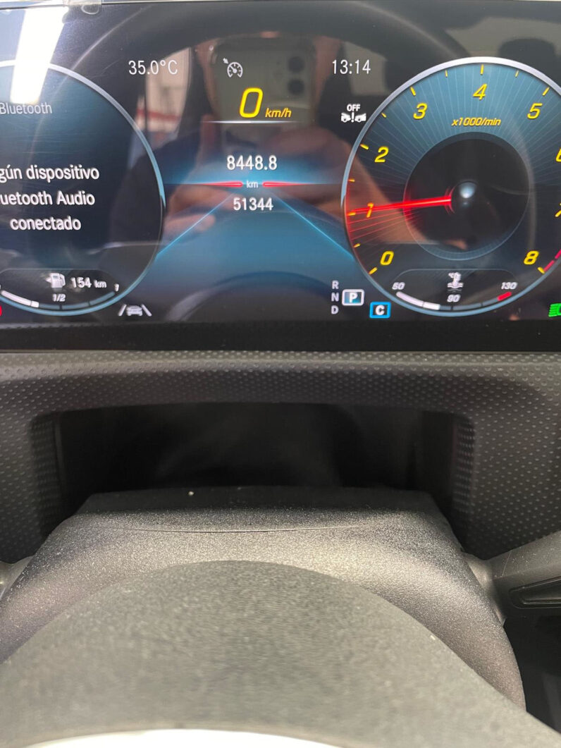 
								MERCEDES-BENZ CLA 180 AÑO 2023 full									