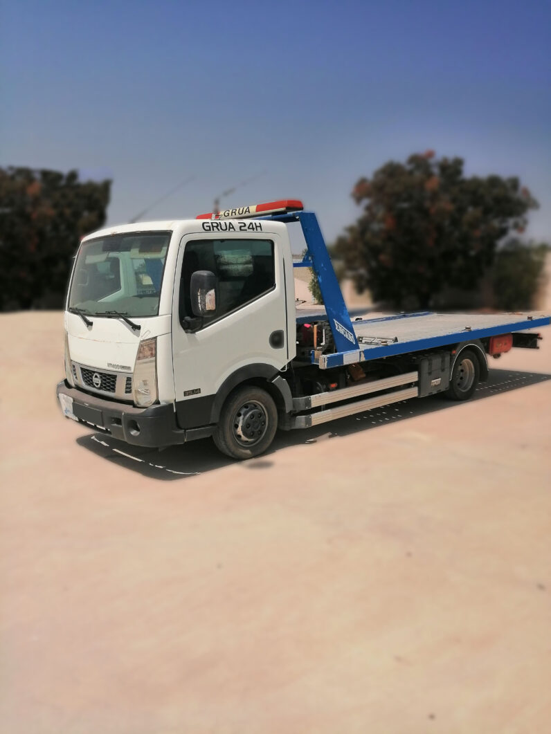 
								NISSAN NT400 Cabstar full									