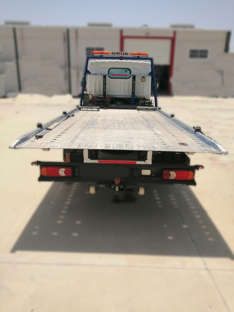 
								NISSAN NT400 Cabstar full									