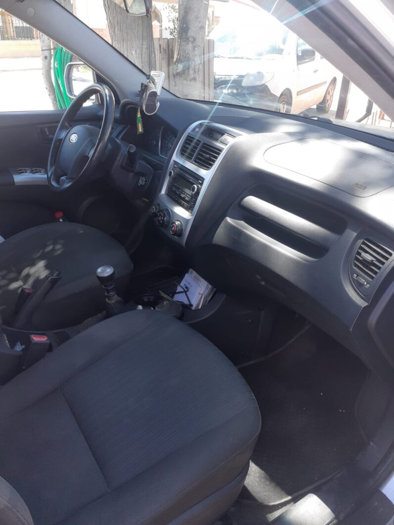 
								KIA SPORTAGE 2009 full									
